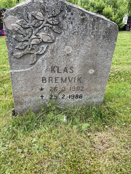 Gravnummer: SÄ URN   120