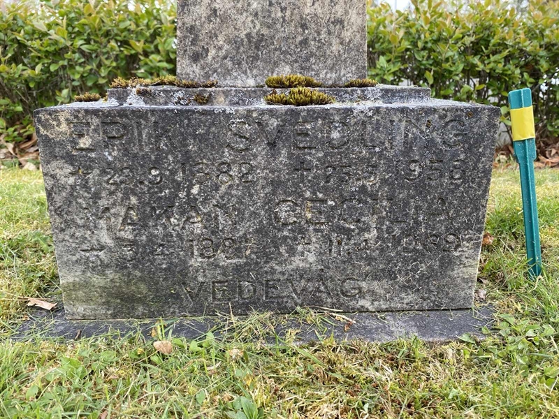 Hautatunnus: 1 04 205, 206