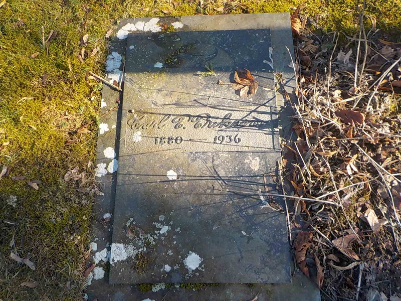 Grave number: 2 2    74-76