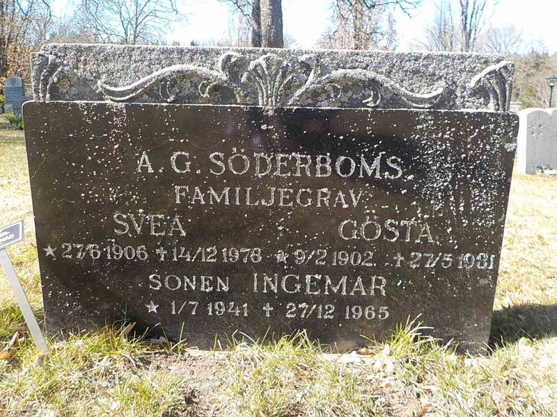 Grave number: 2 4   179-181