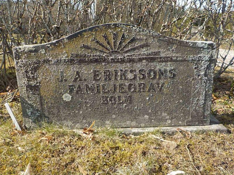 Grave number: 2 2   240-241
