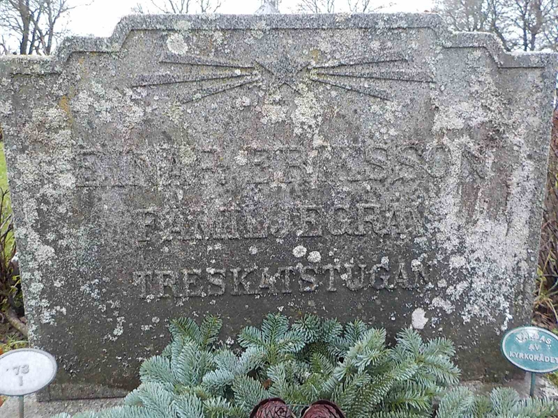 Grave number: 1 J    73a-b