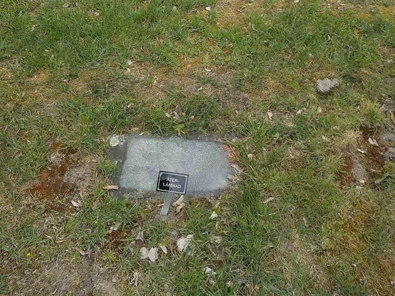Grave number: 1 D    79b