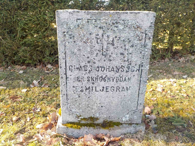 Grave number: 2 2   137-139