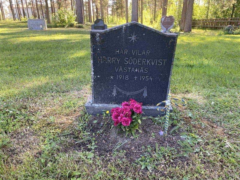 Grave number: 5 21 105