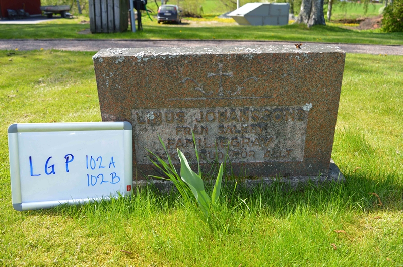 Grave number: LG P   102A, 102B