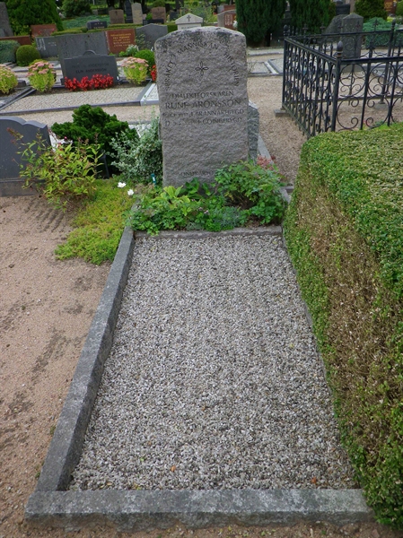 Grave number: OS K    73