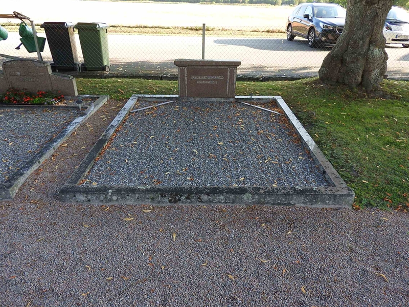 Gravnummer: BRO 4     3