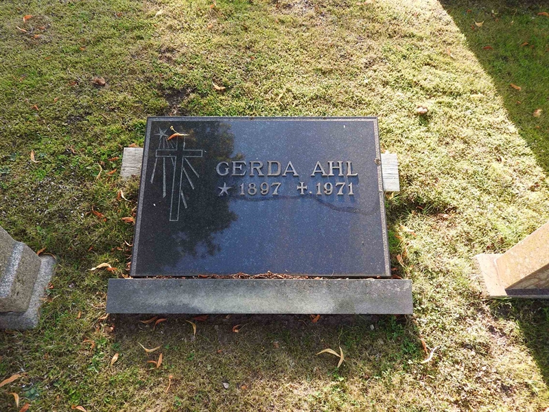 Gravnummer: BRO 4     8