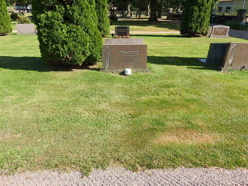 Hautatunnus: BRO 7    70