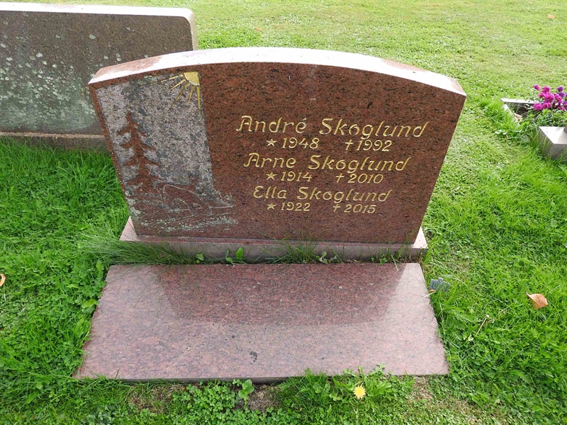 Gravnummer: BRO 13    73