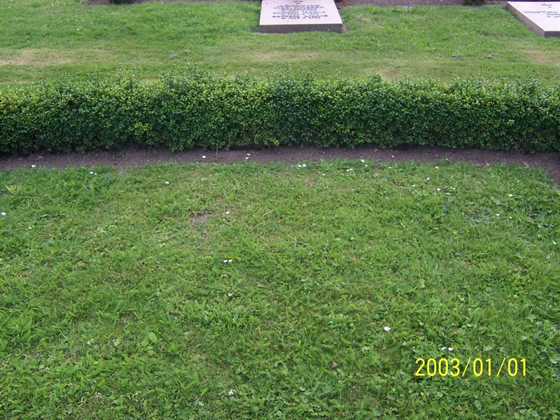 Grave number: 1 3 2C    53