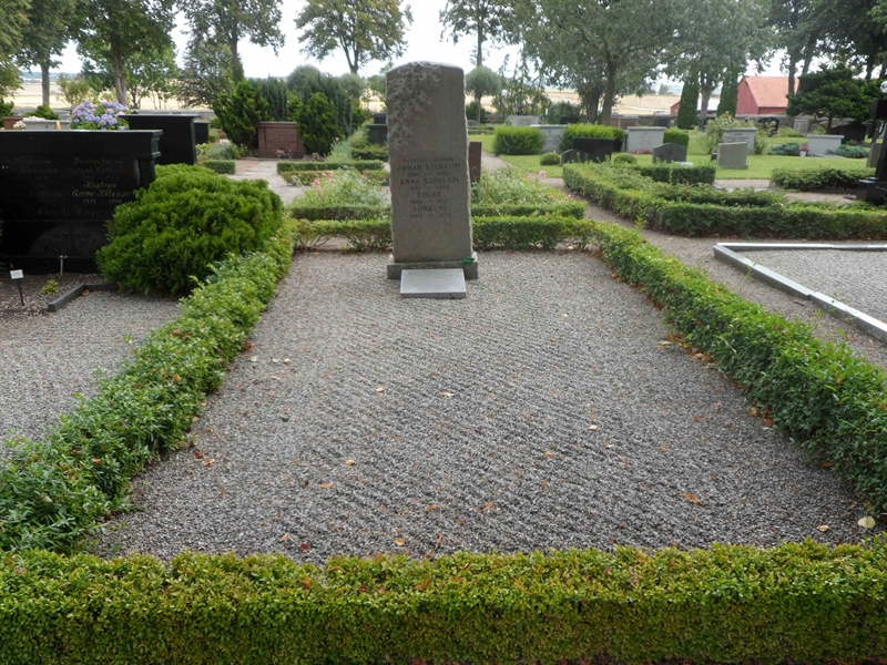 Grave number: SK H    13, 14, 15, 16
