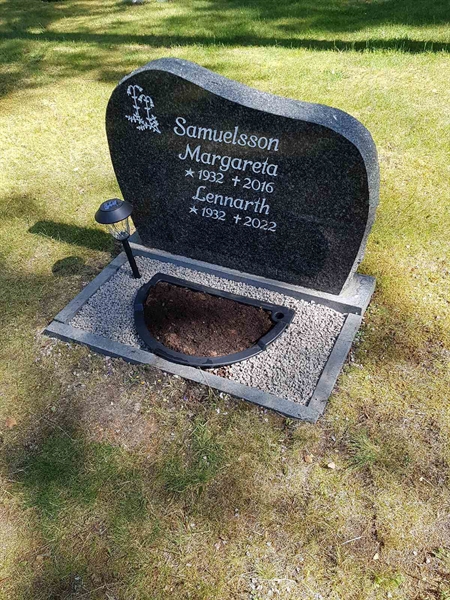 Grave number: 01 14127