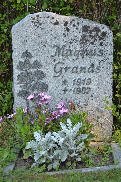 Grave number: 3 D    68