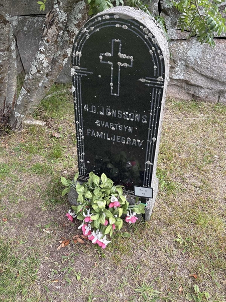 Grave number: 003 A    49