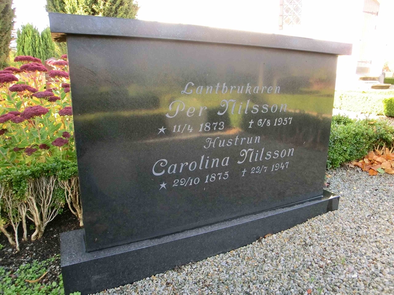 Grave number: ÄS 01    015A