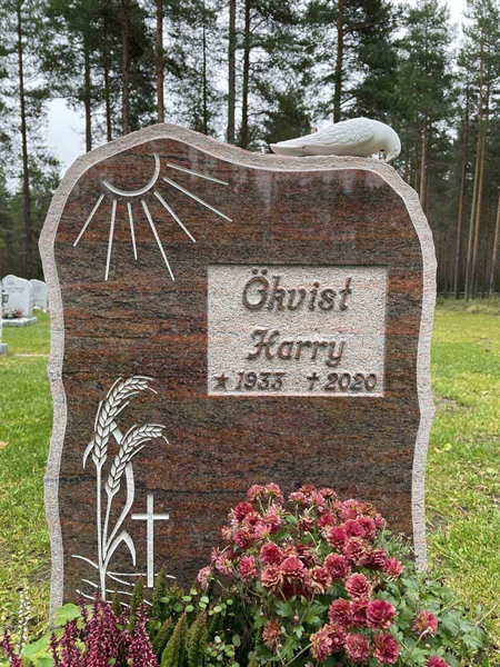 Grave number: 3 8   139