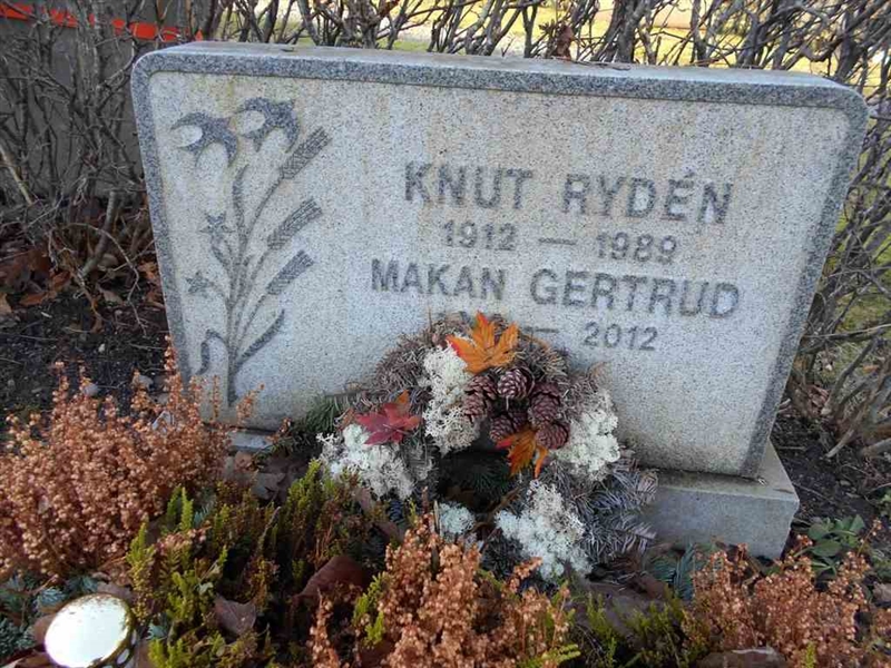 Grave number: ÖD 004    47A-C