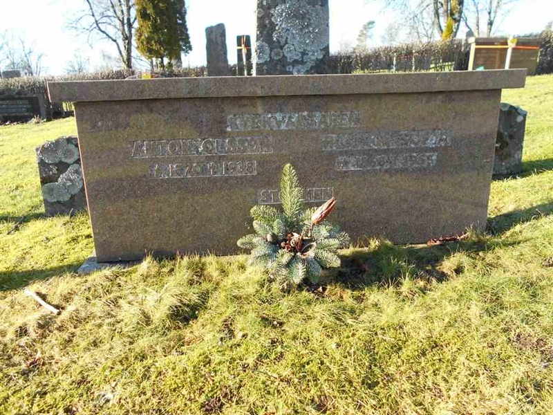Grave number: ÖD 002     7A-C