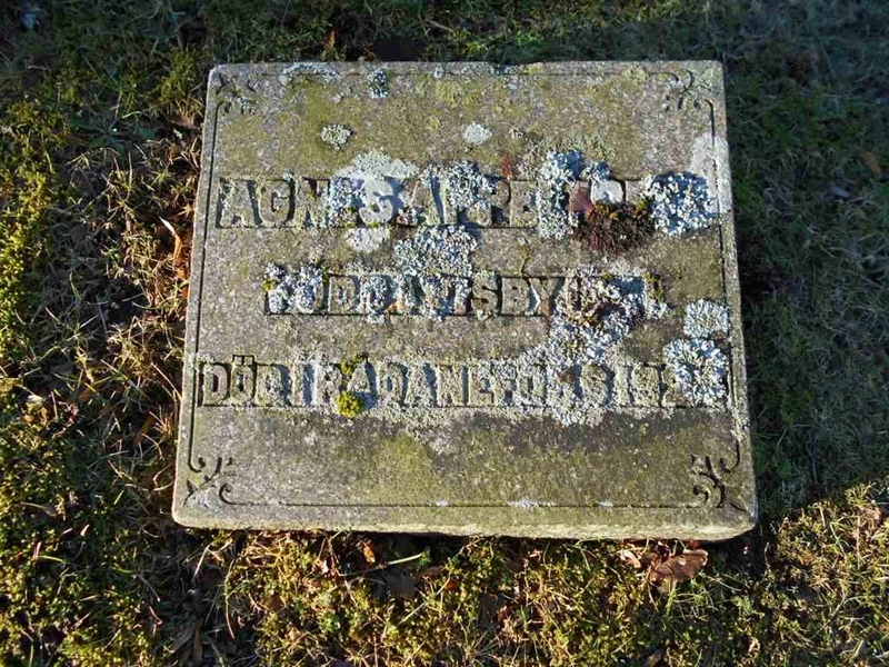 Grave number: ÖD 005    69