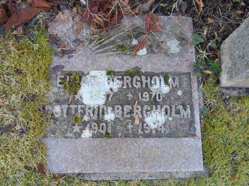Grave number: ÖD 004    64A-B