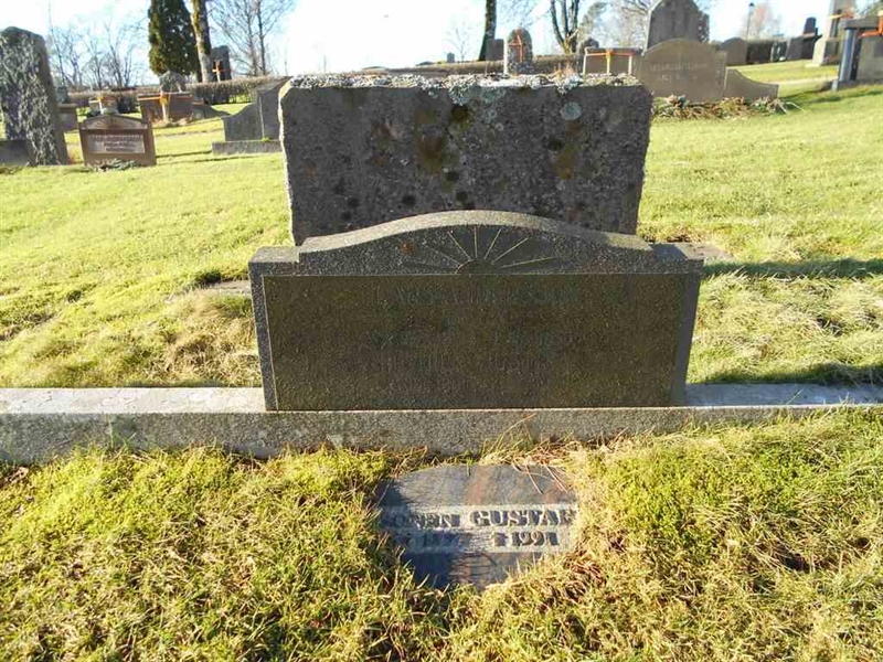 Grave number: ÖD 001    28A-B