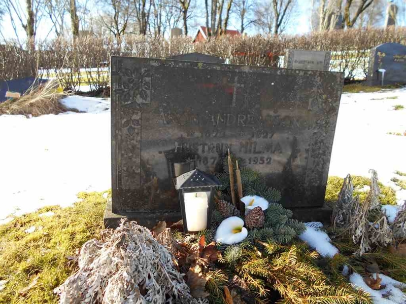 Grave number: FÄ 020    77-78