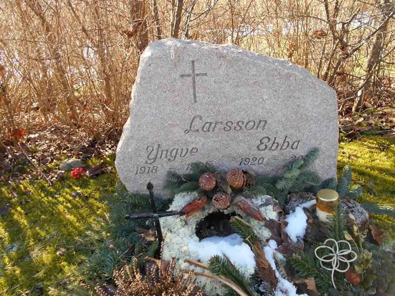 Grave number: FÄ 032    17