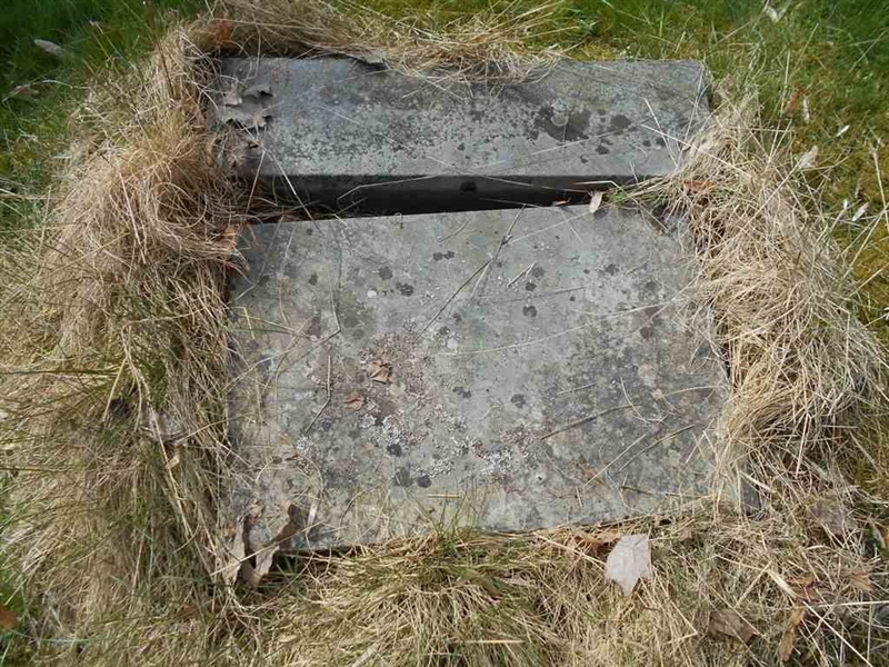 Grave number: FÄ 021   208