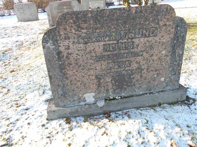 Grave number: FÄ 027    51-52