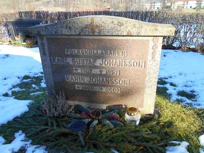 Grave number: FÄ 024    63-64