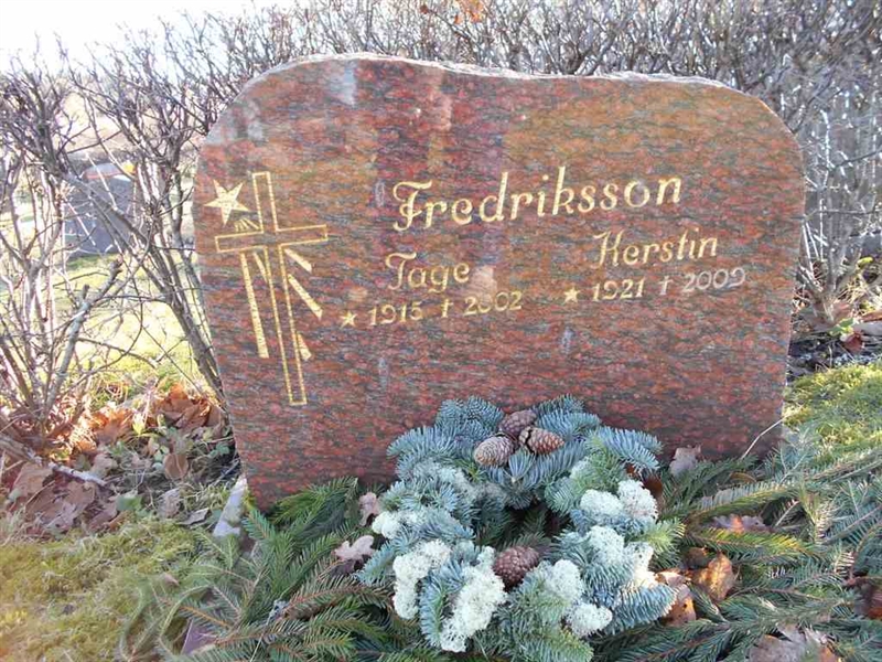 Grave number: ÖD 007    43-44
