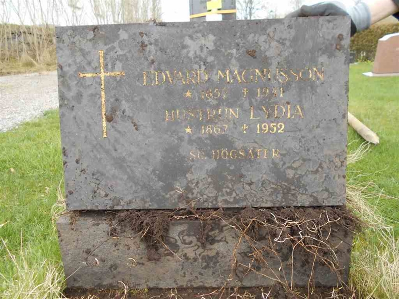 Grave number: FÄ 012   118A-C