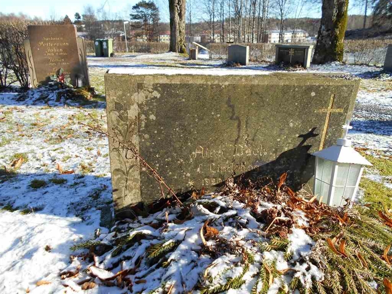 Grave number: FÄ 025    57-58