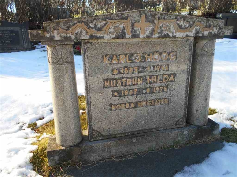 Grave number: FÄ 024    33-34