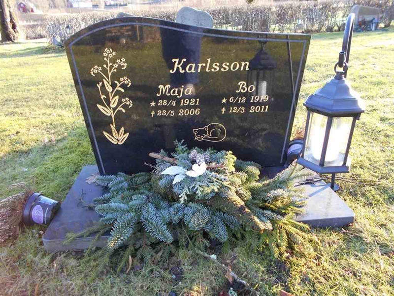 Grave number: ÖD 007    13-14