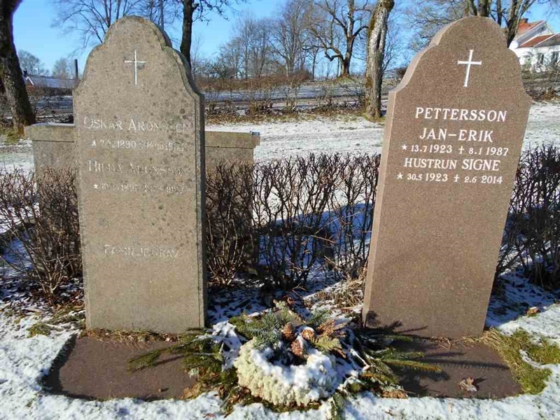 Grave number: FÄ 019    87A-C