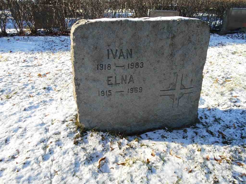 Grave number: FÄ 027    88-89