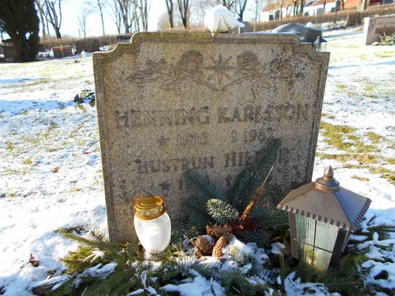 Grave number: FÄ 021   235