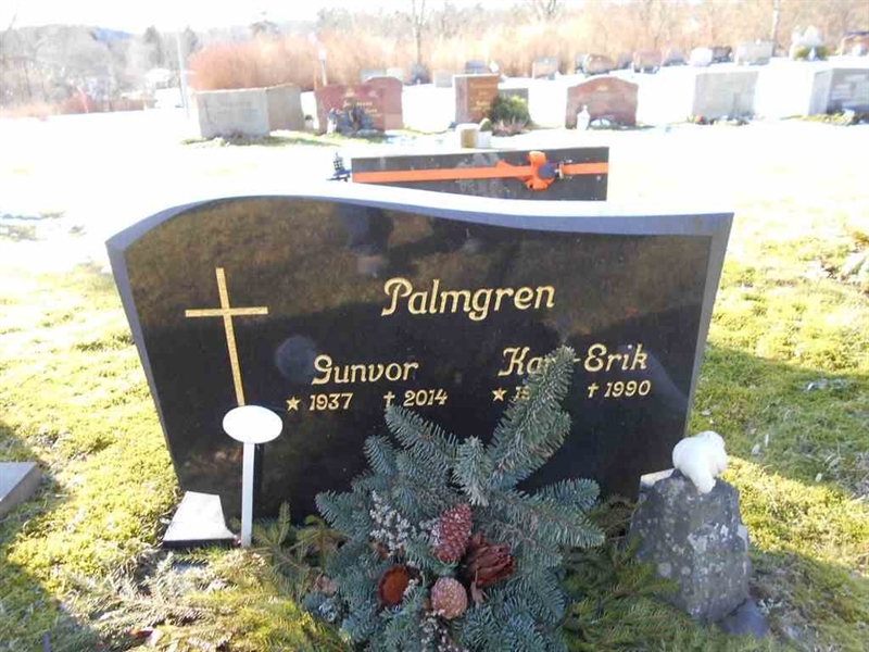 Grave number: FÄ 031    53