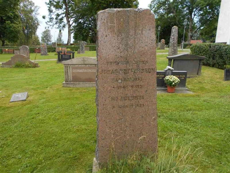 Grave number: ÖD 001    32