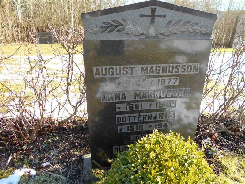 Grave number: FÄ 013    87A-C