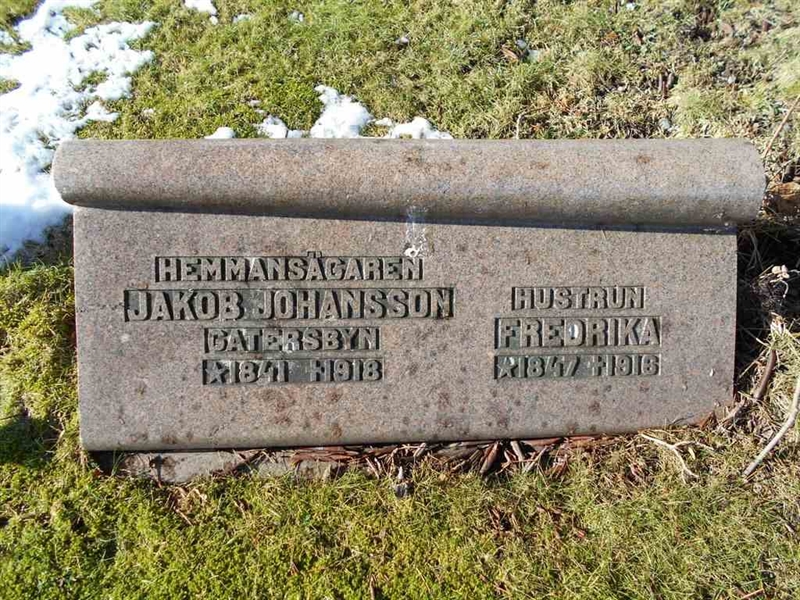 Grave number: FÄ 008    17A-E