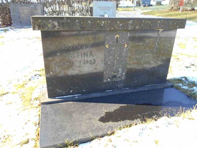 Grave number: FÄ 025    55-56