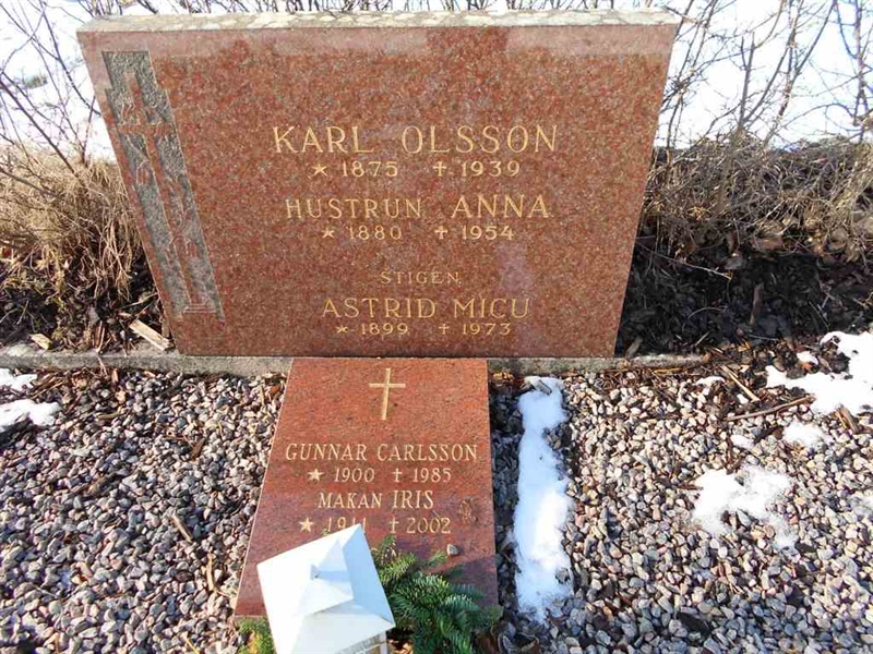 Grave number: FÄ 013    79A-C