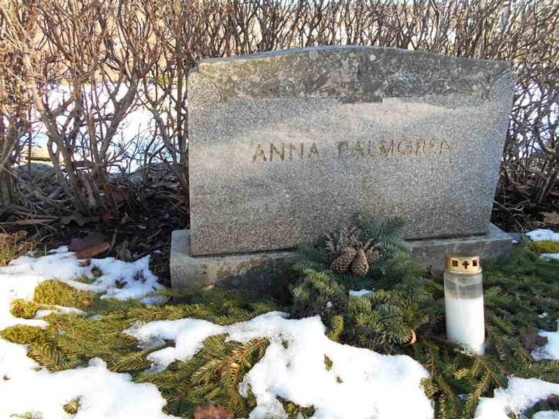 Grave number: FÄ 024   102