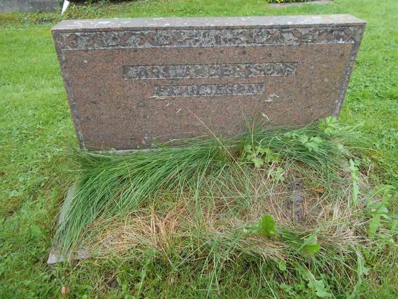 Grave number: FÄ 025    32-34