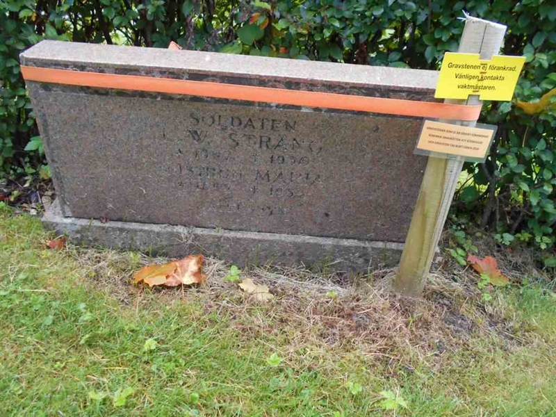 Grave number: FÄ 022    34-35