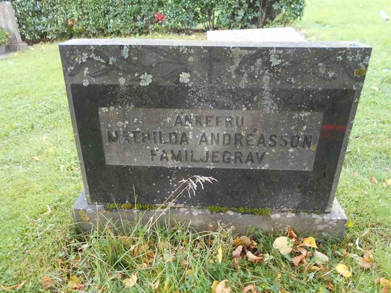 Grave number: FÄ 027    94-97